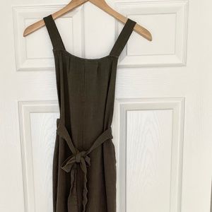 Potters Pot Linen Blend Jumpsuit